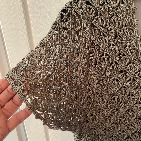 Crocheted top by Infinity Studio Ladies size Medium - Picture 3 of 10